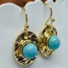 Boucles d'oreilles dorées et turquoise. – Image 4