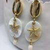 Camille : Boucles d'oreilles dorées et nacre blanche et coquillages