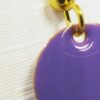 Paola : Boucles d'oreilles dorées et violettes – Image 3